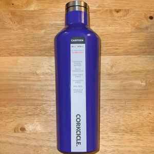 NWT Corkcicle Canteen Bottle 16 oz in Purple